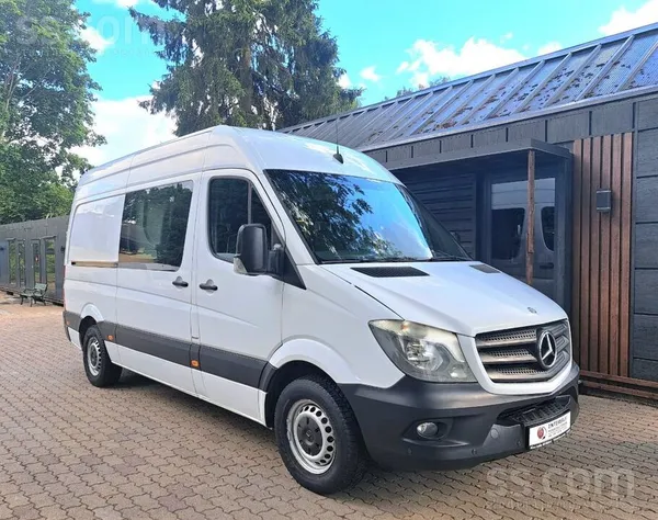 Mercedes 14500 Eur+21% = 17545 Eur.