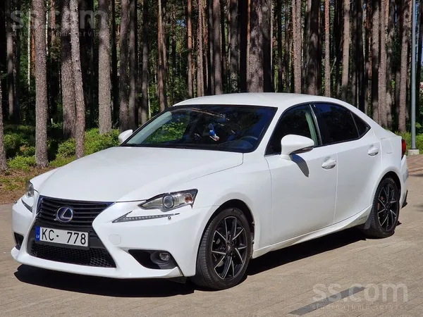 Lexus Balta perlamutra krāsa, 300h, oriģināls nobraukums
