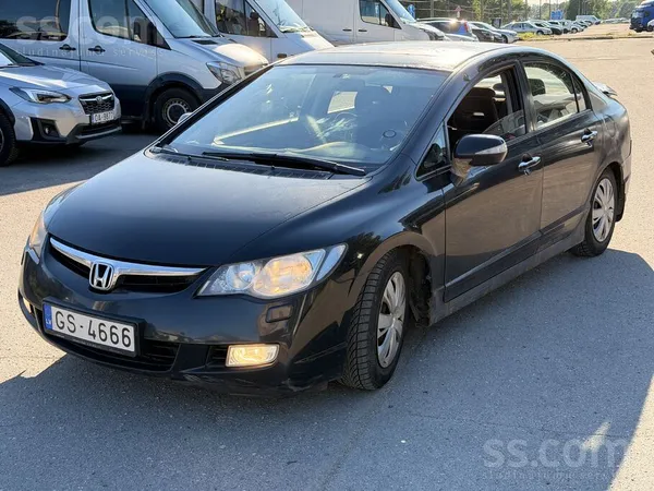 Honda Tirgoju honda civic 1.8 benzins gaze tehniski maši