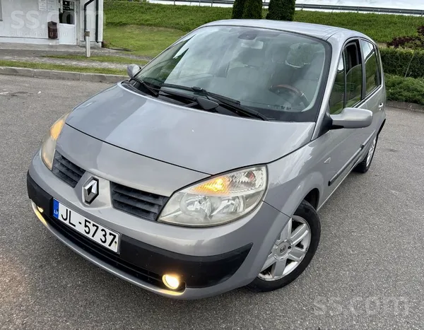 Renault Авто в хорошем техническом и визуальном состоянии.