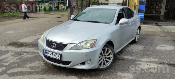 Lexus Продаю. Машина в хорошем состоянии в одих руках в 
