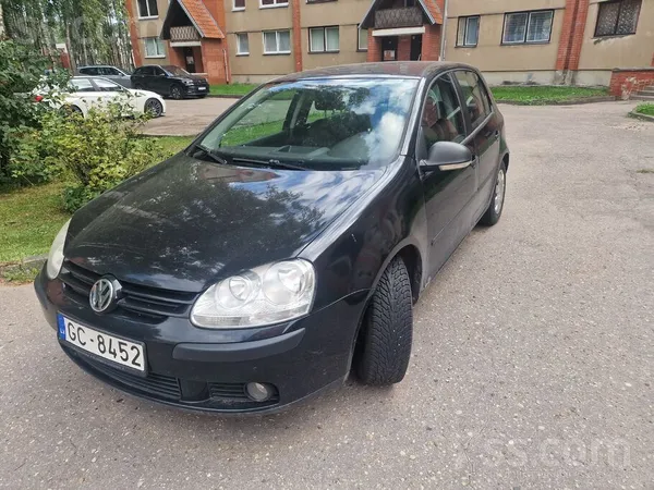 Pārdod WV Golf 5. pirkts jauns Latvijā. Ekspluatēts Latvijā. Viens saimnieks
