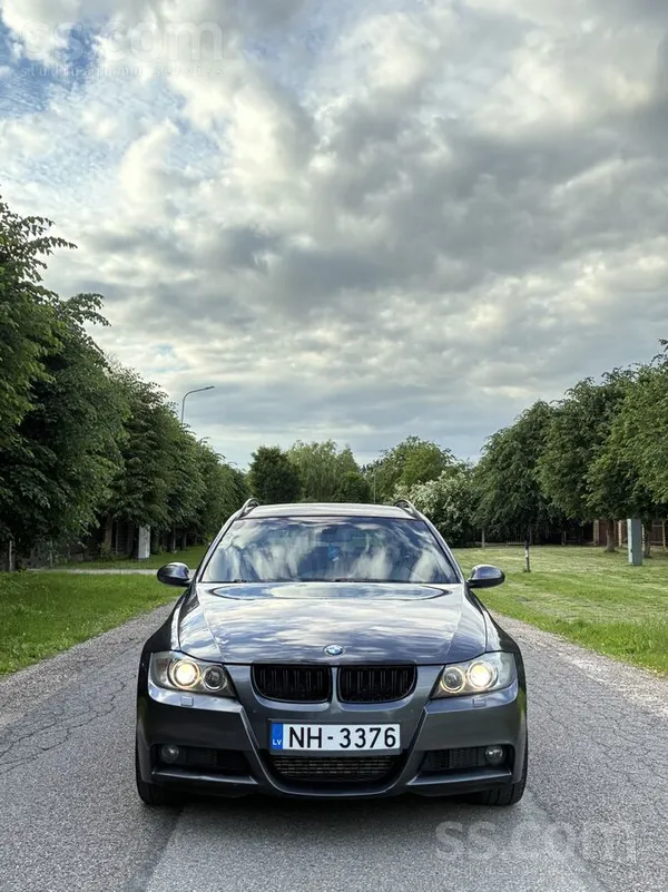 BMW Pārdodu BMW E91 330d ar automātisko kārbu. Auto ir