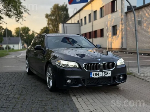 BMW BMW 530D. No Vacijās lieliskā stāvoklī. Pakaļpiedz