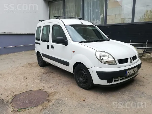 Renault Tehniski, vizuāli kārtīgs auto gaida kartigu saimn