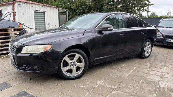 Volvo Pārdodu Volvo S80 ar uzticamu un ekonomisku 2.4 dī