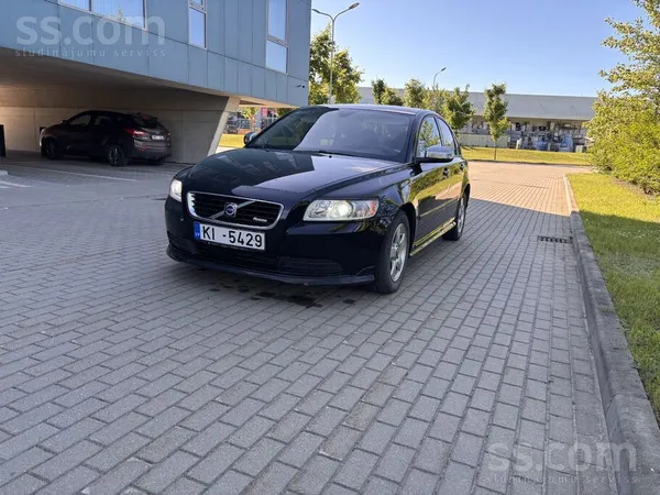 Volvo Tirgojas S40 Rdesign, automašīna ir viss ko var vē