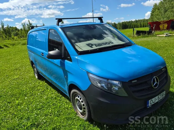 Mercedes Uzņēmums saistībā ar autoparka atjaunošanu pārdod 