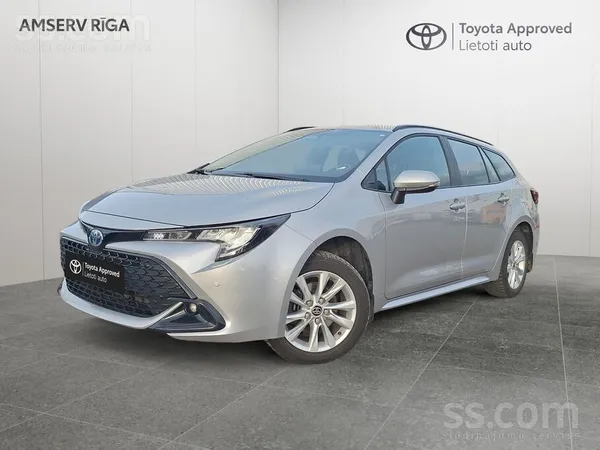 Toyota Pārdodu diezgan sakarīgu Corolla. Nodokļu parādu n