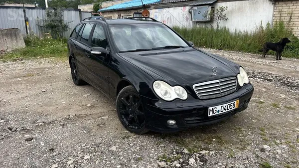 Mercedes Tikko atvests no Vacijas, bez rusas. 