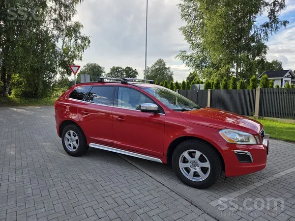 Volvo Volvo Xc60 ar D5 piecu cilindru dzinēju 120kW R-De