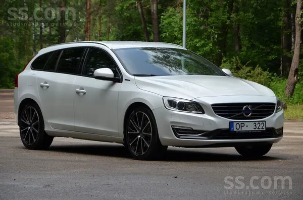 Volvo Tikko ievests 2016. Gada modelis. Volvo. V60 Plug-