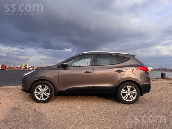 Hyundai Pārdodu Hyundai ix35, 2.0 benzīns, automātiskā ātr