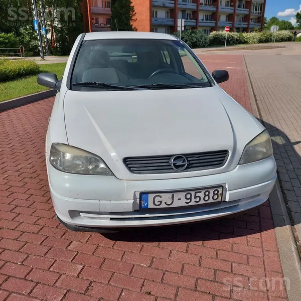 Opel Pārdodu Opel Astra 2007. gada izlaiduma. Auto ir d