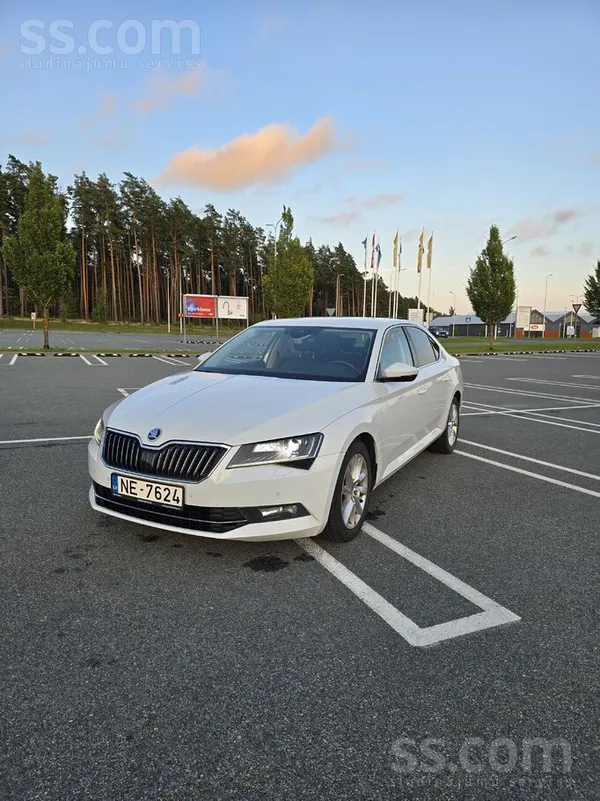 Skoda Pārdod ļoti koptu un uzticamu Škoda Superb Sportli