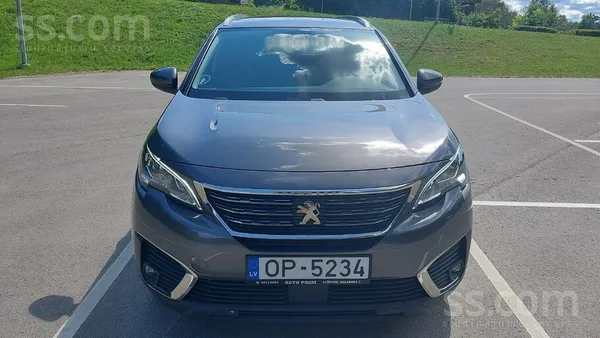 Peugeot Pardod Peugeot 5008.2018.gada. 1.2 benzins(96kw). 