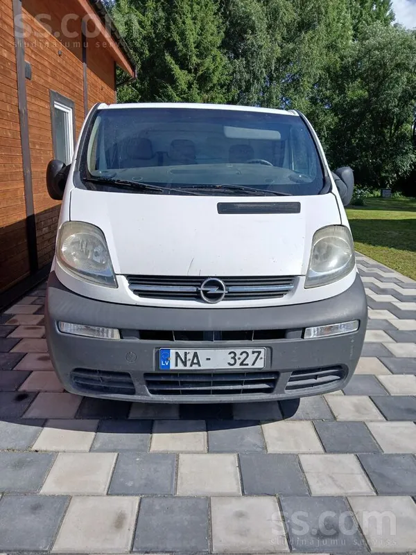 Opel Uz tirdziņu Opel Vivaro busiņš, sīkāk zvanot uz no