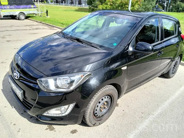 Hyundai Pārdodu uzticamu un ekonomisku Hyundai i20 ar dīze