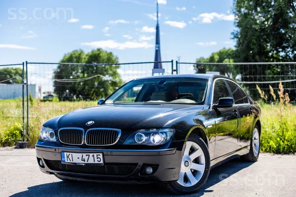 BMW BMW 730d ar 3.0 dīzeļdegvielu un automātisko ātrum