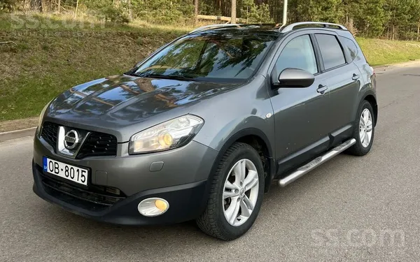 Nissan Pārdodu koptu un uzticamu Nissan Qashqai +2 ar 7 s