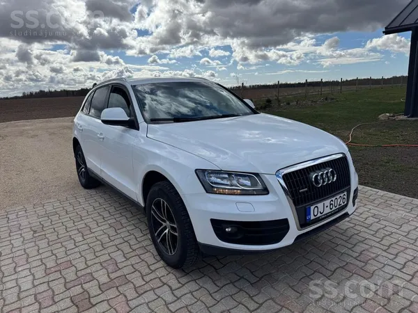 Audi Pārdod Audi Q5 , 2010.gada , 