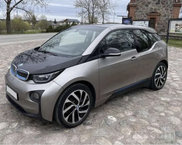 BMW Автомобиль в хорошем техническом и визуальном сост