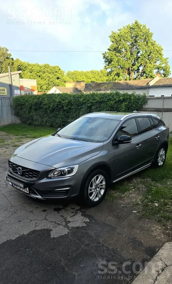 Volvo Pārdodu tehniski labu un bagātīgi aprīkotu Volvo V