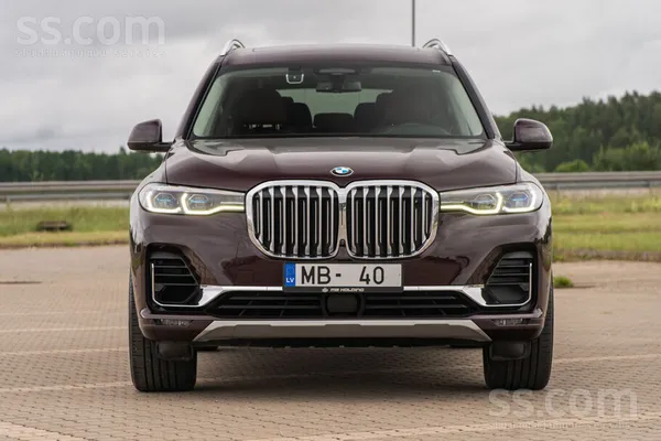 BMW BMW X7 40D, 3.0 dzinējs ar 340 zs jaudu. 