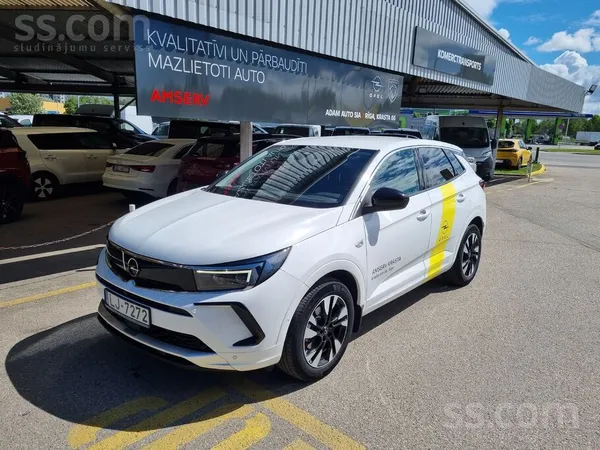 Amserv Krasta Demo auto. Pilna servisa vēsture. Garantija. Benzīna motors ar