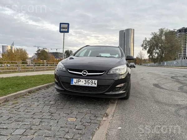 Opel Pārdodam koptu Opel Astra sports tourer. 