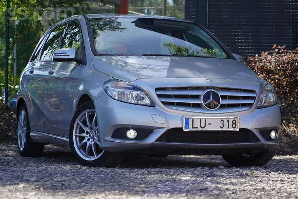 Mercedes Garantija 1 gads vai 20 000 km. Dinamisks un ekono
