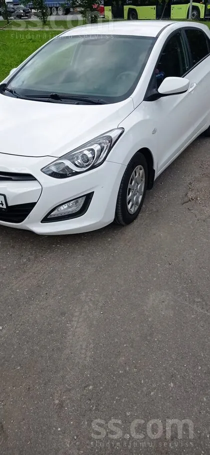 Hyundai Pārdodu tehniski labā stāvoklī. par cenu, iespējam