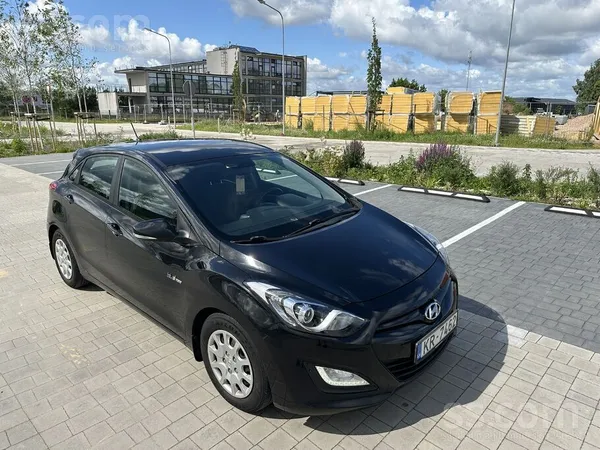 Hyundai Pārdod Hyundai I30 1.4 dīzeļdegviela 66 kW. Auto l