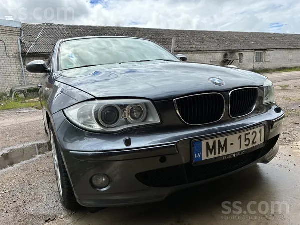 BMW Pārdodu dzīvu 1 sērijas bmw. Ir kādi vizuāli defek