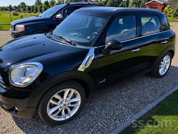 Mini Mini Countryman ar 2.0 dīzeļdzinēju un automātisko