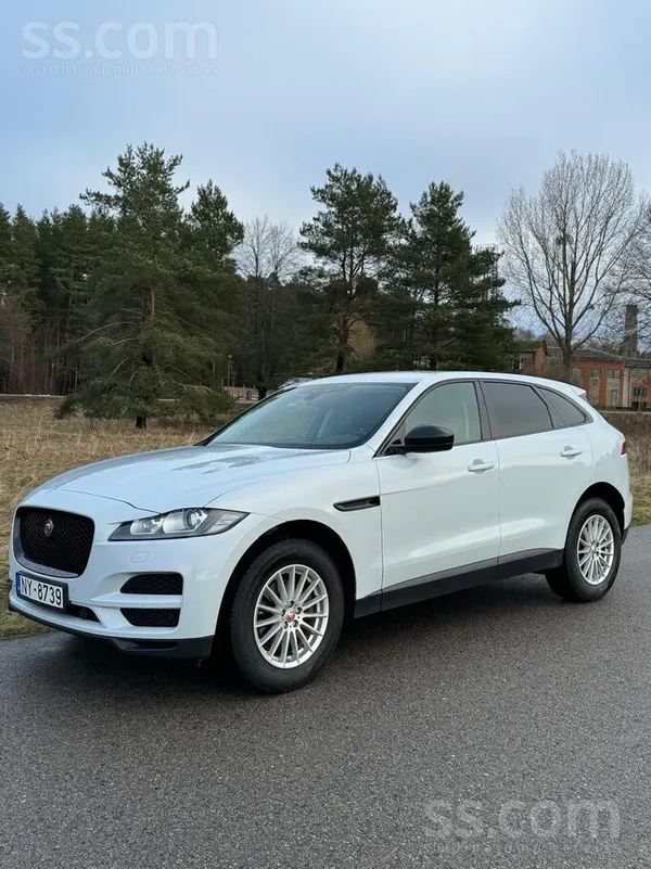 Jaguar Pārdod Jaguar F-Pace, 2.0 dīzelis 132kW ideālā teh