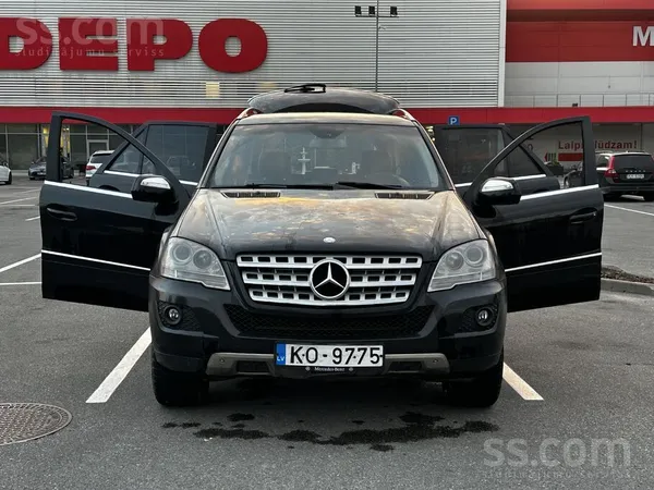 Pārdodu smuku un koptu facelift modeļa Mercedes-Benz ML (reģistrācijas numur
