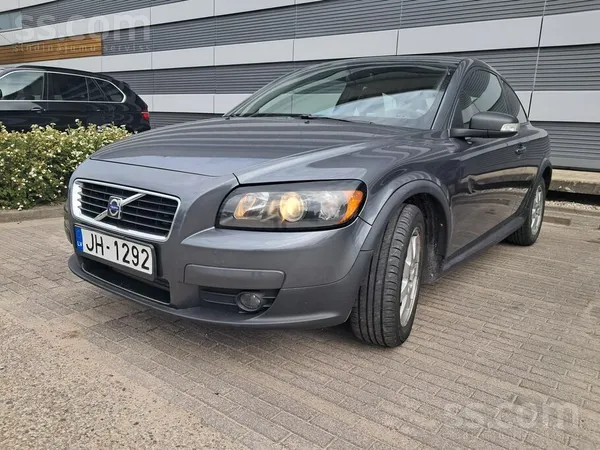 Volvo Pārdod Volvo C30 auto ļoti labā tehniskā un vizvuā