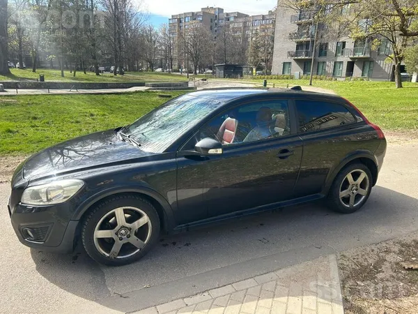 Volvo Pārdodu Volvo C30 ar 2.0 dīzeļdzinēju un automātis
