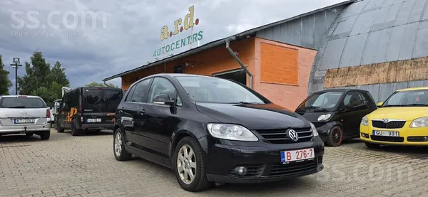 Volkswagen VW Golf Plus. Daudz labu ekstru. Borta dators, čet