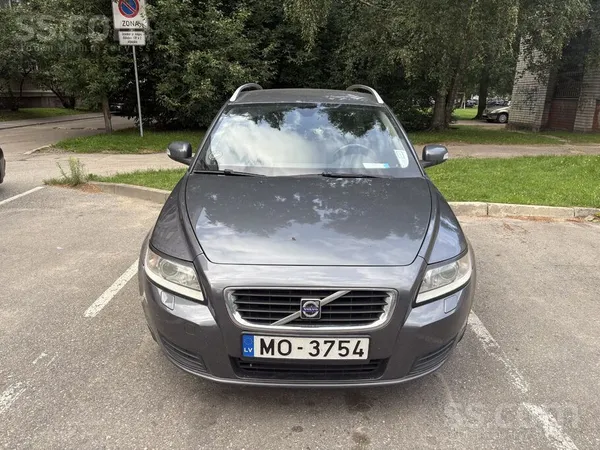 Volvo Продаю Volvo V50 с экономичным и надёжным дизельны
