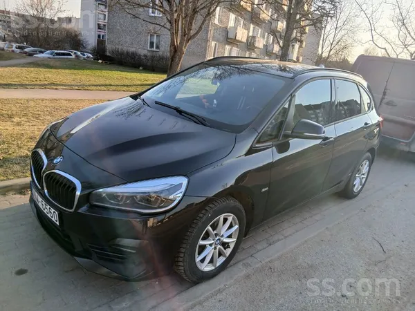 Pārdodu, laba stāvoklī, divus gadus Latvijā, auto no Vācijas