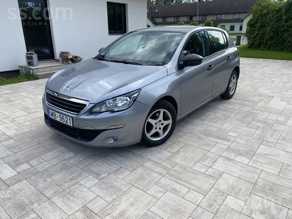Peugeot Labi uzturēta. Regulāri veiktas apkopes. 