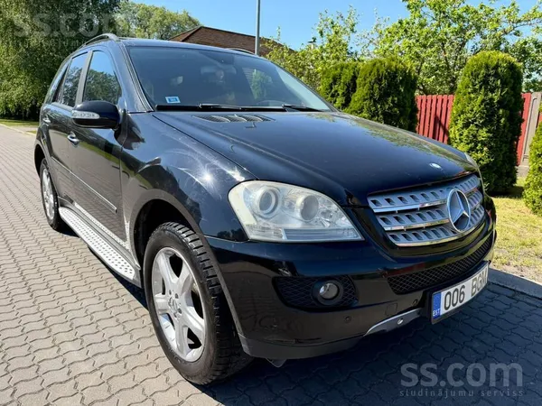 Mercedes Loti laba stavokli. Bez pneimo. Rusas nau. Masina 