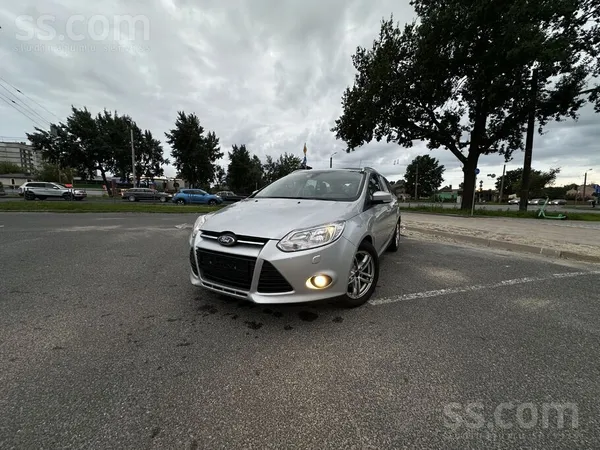 Ford Auto laba tehniska stāvokli vizuāli ir sīkumi