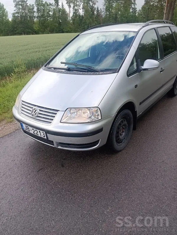 Volkswagen Sveiki pārdodu ļoti sakarīgu auto, lec, rūc labi. 