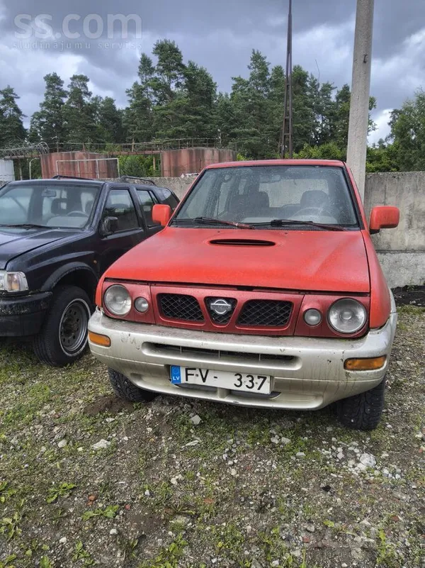Atrodas pašā Daugavpilī. Ejošs.
