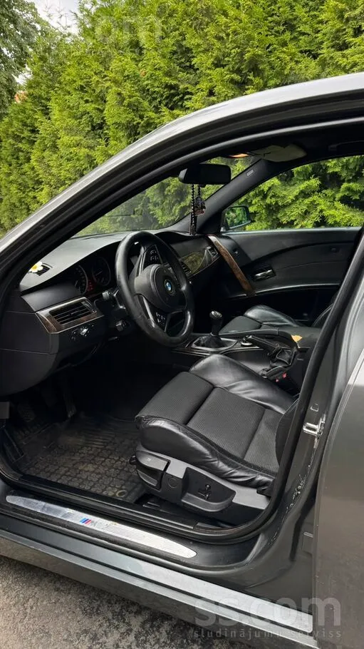 BMW Automašīna ir braucošā stāvoklī. Ir defekti. 
