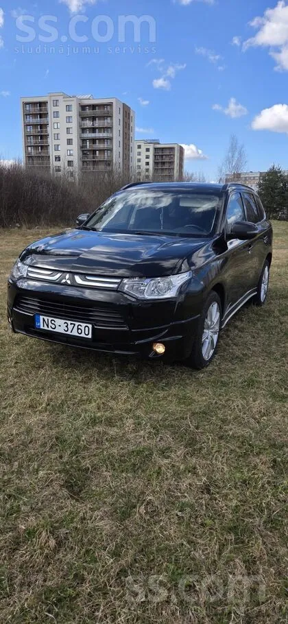 Mitsubishi Pārdodu Mitsubishi Outlander, laba tehniska un viz