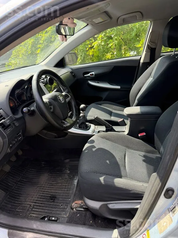 Toyota Машина в хорошем техническом состоянии, есть визуа